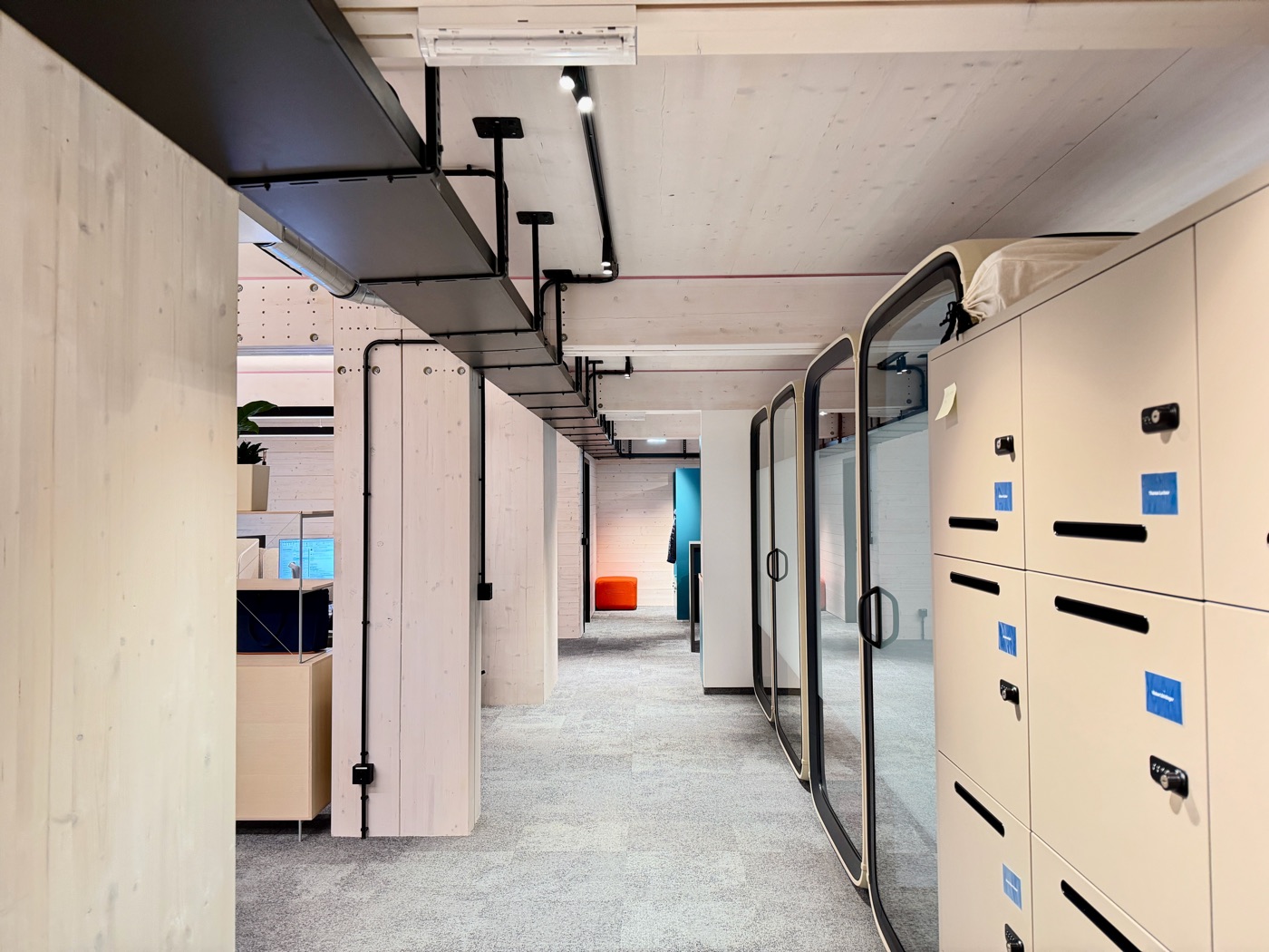 Foto Flur mit Booths